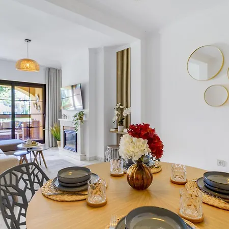 Hacienda Del Sol - Beachside Daire Estepona