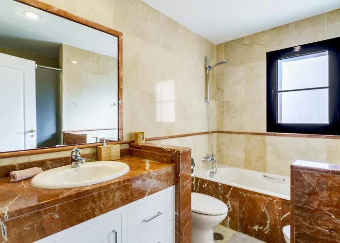 Hacienda Del Sol - Beachside By Finest Apartment *