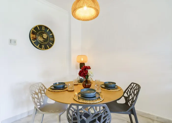 Hacienda Del Sol - Beachside By Finest Apartment