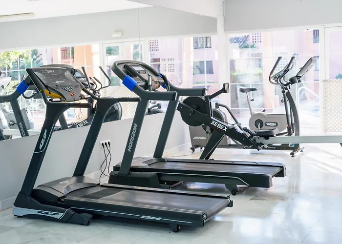 Hacienda Del Sol - Beachside By Finest Apartment Estepona