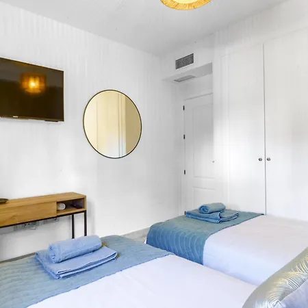 Hacienda Del Sol - Beachside Estepona